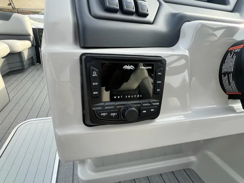 Slide: The Image of Sylvan L3 RLZ Tritoon 2025 - 18