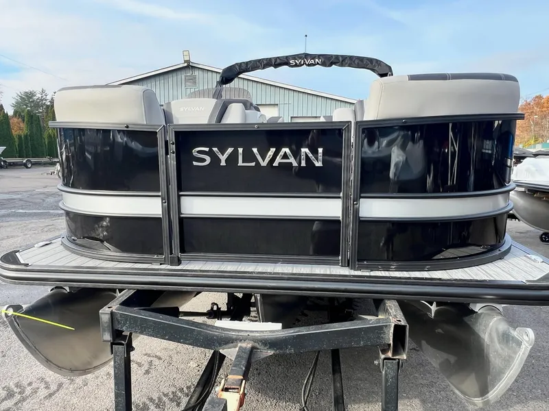 Slide: The Image of Sylvan L3 RLZ Tritoon 2025 - 19