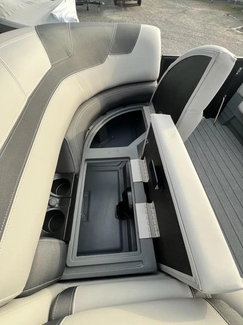 Slide: The Image of Sylvan L3 RLZ Tritoon 2025 - 24