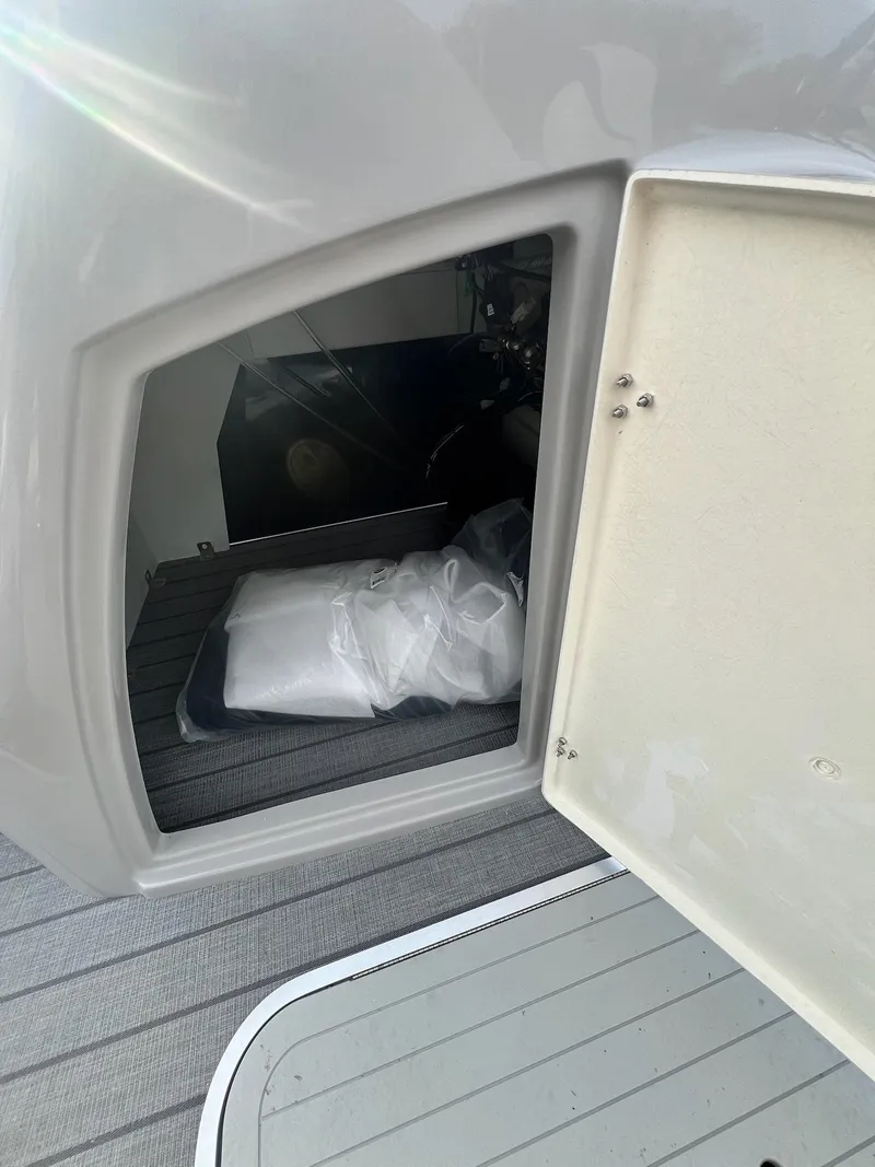 Slide: The Image of Sylvan L3 RLZ Tritoon 2025 - 32