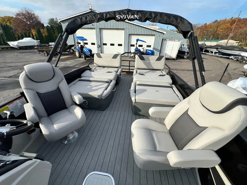 Slide: The Image of Sylvan L3 RLZ Tritoon 2025 - 34