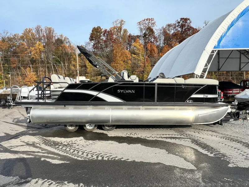 Slide: The Image of Sylvan L3 RLZ Tritoon 2025 - 4