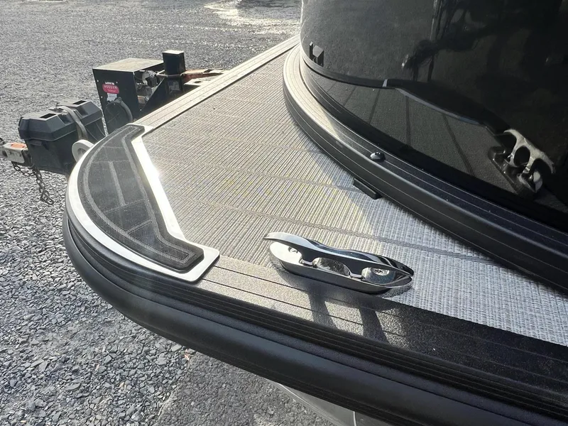 Slide: The Image of Sylvan L3 RLZ Tritoon 2025 - 42