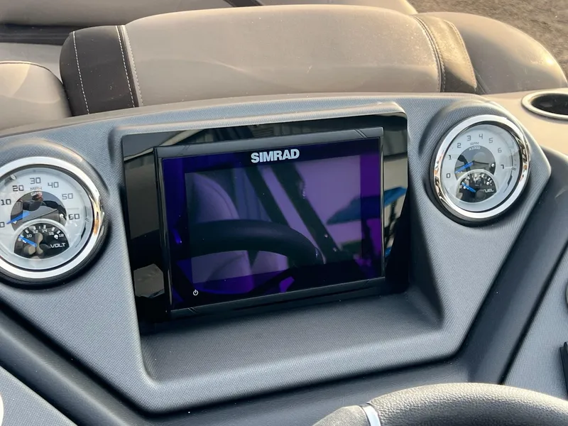 Slide: The Image of Sylvan L3 RLZ Tritoon 2025 - 5