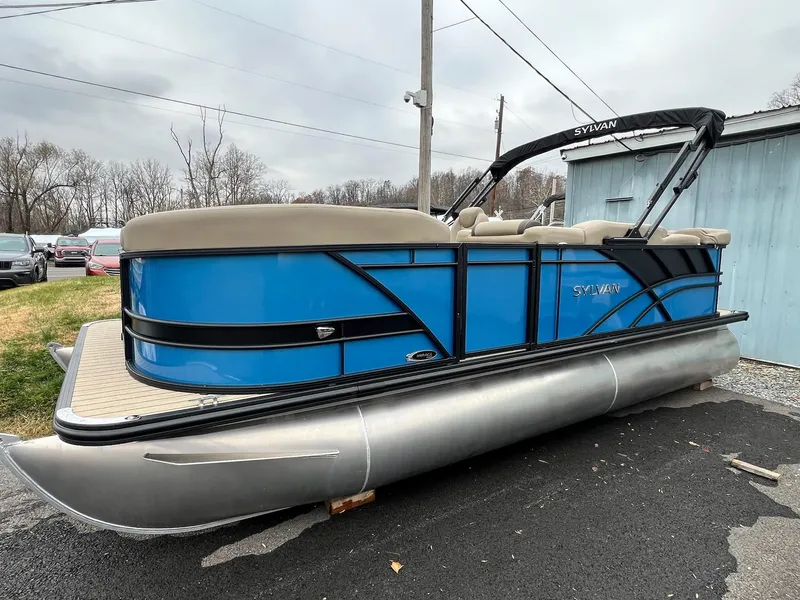 Slide: The Image of Sylvan 8520 Cruise 2025 - 1