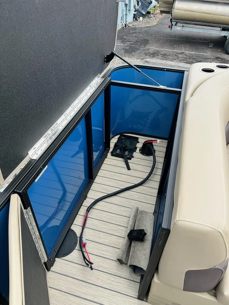 Slide: The Image of Sylvan 8520 Cruise 2025 - 17