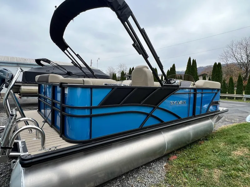 Slide: The Image of Sylvan 8520 Cruise 2025 - 2