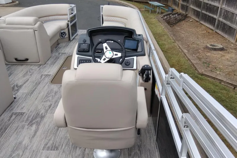 Slide: The Image of Ranger Reata 223C 2024 - 53