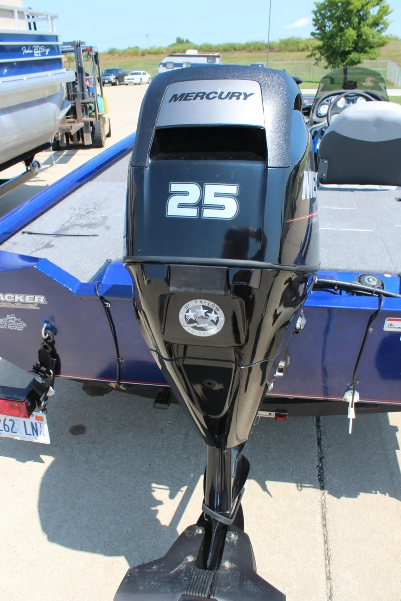 Slide: The Image of 2015 Tracker Pro Team 175 TF boat with Mercury 25 HP outboard motor. - 9