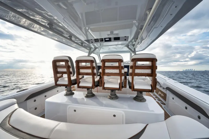 Slide: The Image of Yellowfin 54 Offshore 2025 - 15