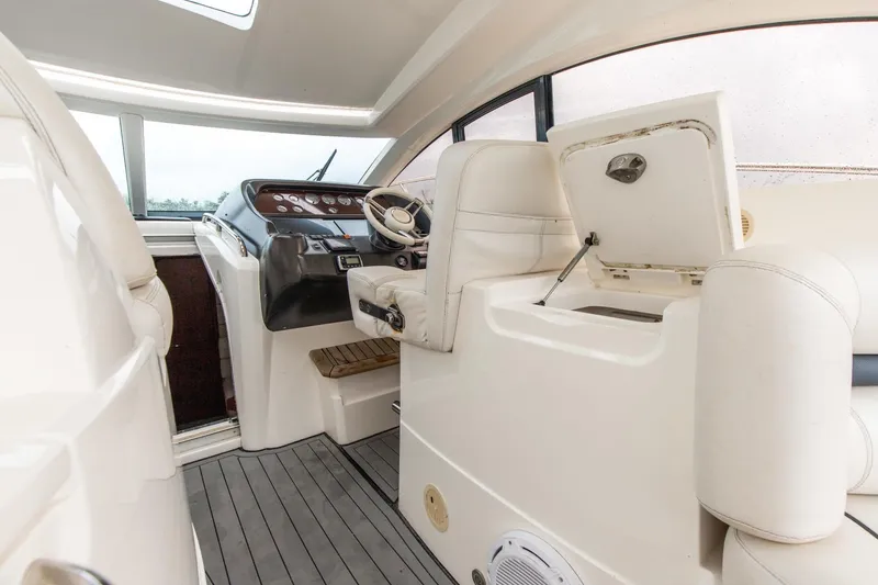 Slide: The Image of Sunseeker 47 Catmandu - - 26