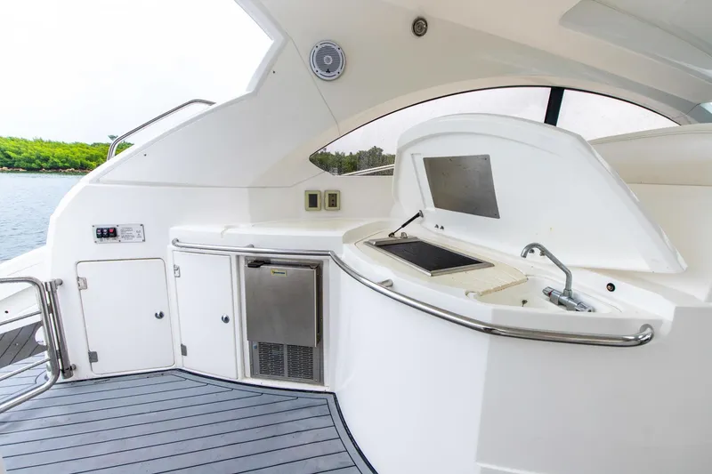 Slide: The Image of Sunseeker 47 Catmandu - Sink/Grill - 29