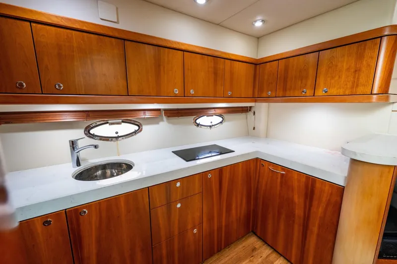 Slide: The Image of Sunseeker 47 Catmandu - Galley - 3
