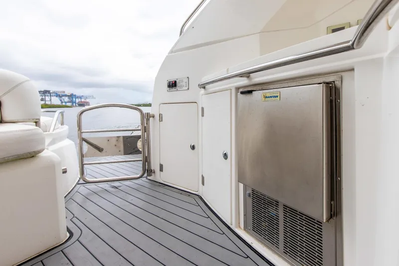 Slide: The Image of Sunseeker 47 Catmandu - Mini refrigerator - 30