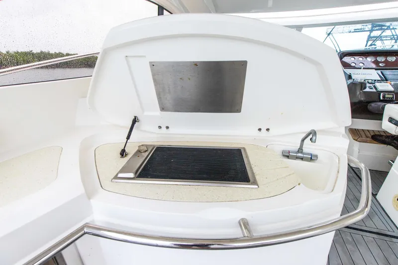 Slide: The Image of Sunseeker 47 Catmandu - Sink/Grill - 31