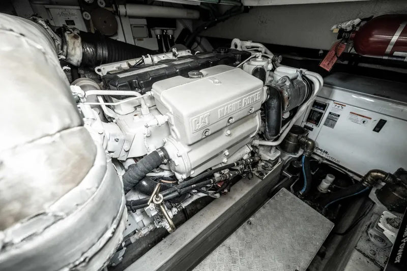Slide: The Image of Sunseeker 47 Catmandu - Engine - 38