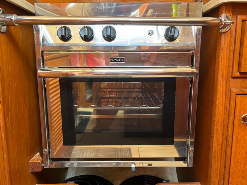Slide: The Image of Force 10 Oven - 22