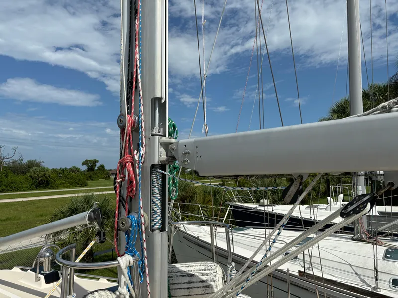 Slide: The Image of Sparcraft Furling Mast  - 33