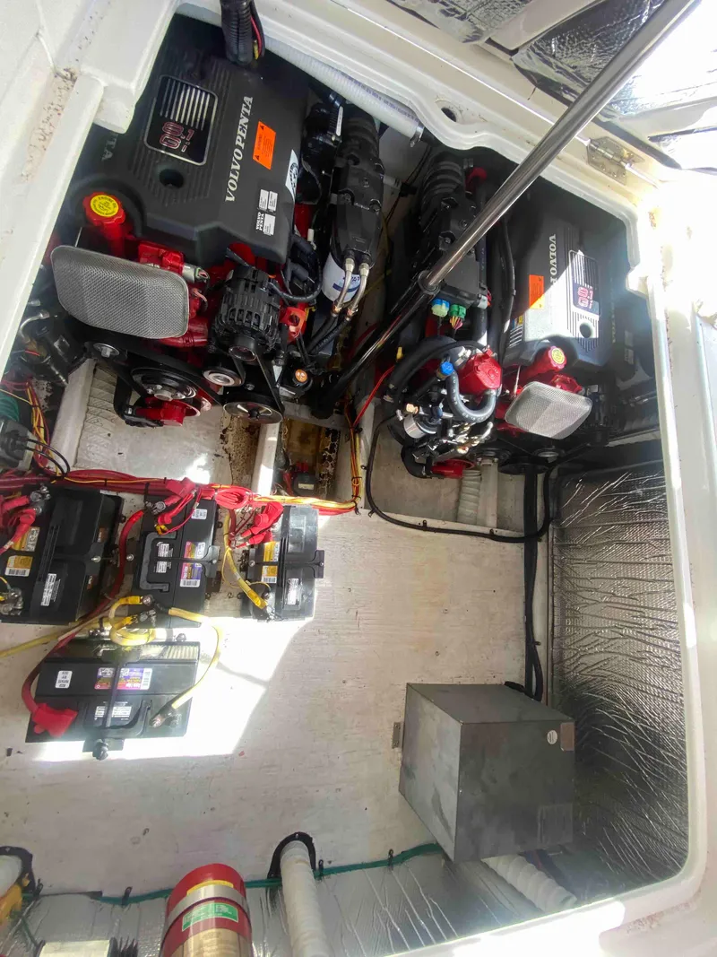 Slide: The Image of Cruisers 340 Express 2004 - 54