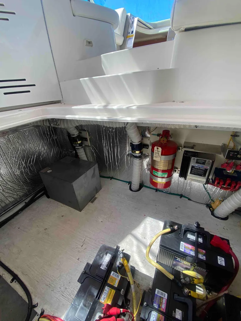 Slide: The Image of Cruisers 340 Express 2004 - 55