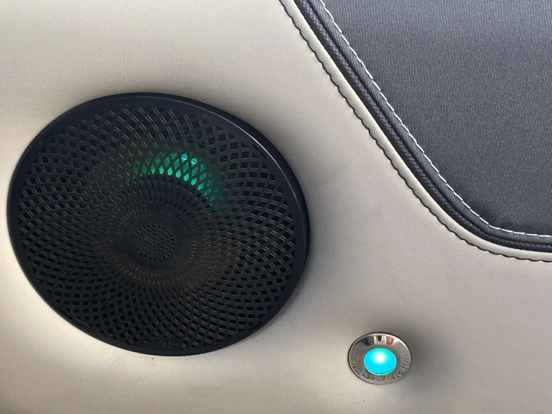 Slide: The Image of Image 33 - 33