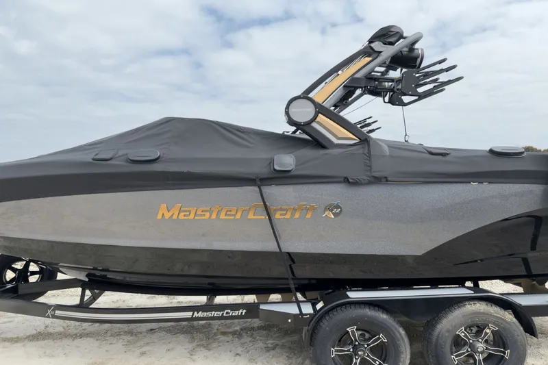 Slide: The Image of MasterCraft X22 2025 - 45