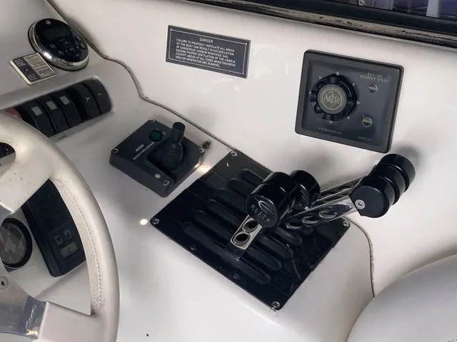 Slide: The Image of Sunseeker Superhawk 48 1998 - 13