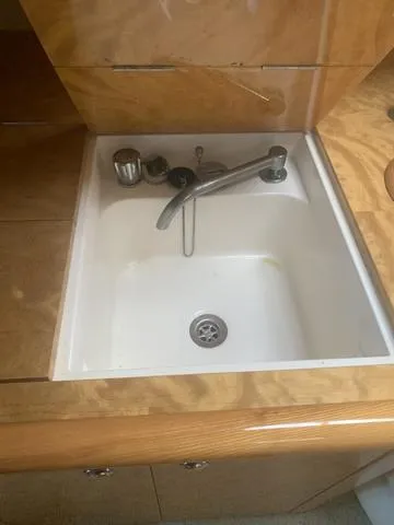 Slide: The Image of Sunseeker Superhawk 48 1998 - 18