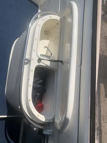 Slide: The Image of Sunseeker Superhawk 48 1998 - 8