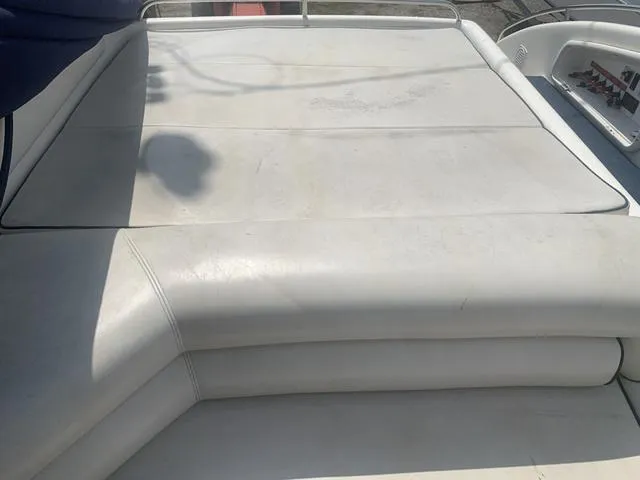 Slide: The Image of Sunseeker Superhawk 48 1998 - 9