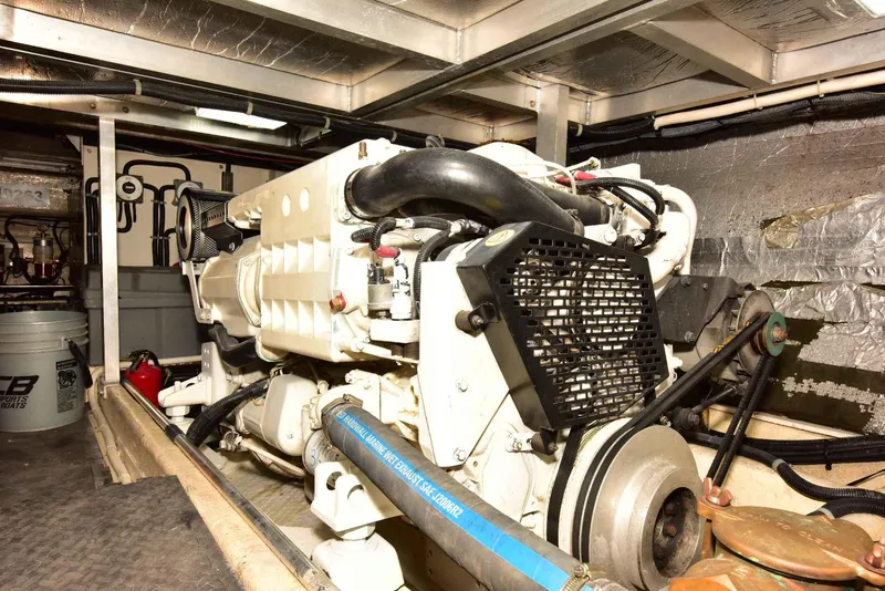 Slide: The Image of Navigator Rival 2004 - 60