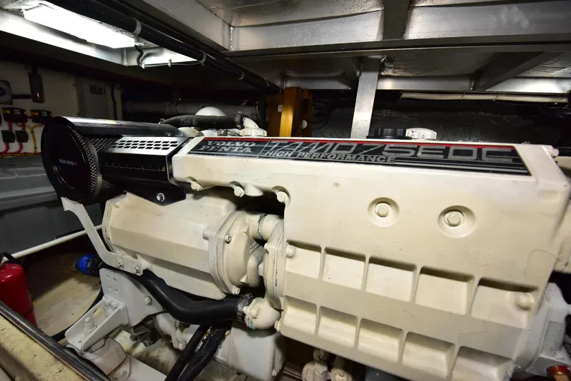 Slide: The Image of Navigator Rival 2004 - 61