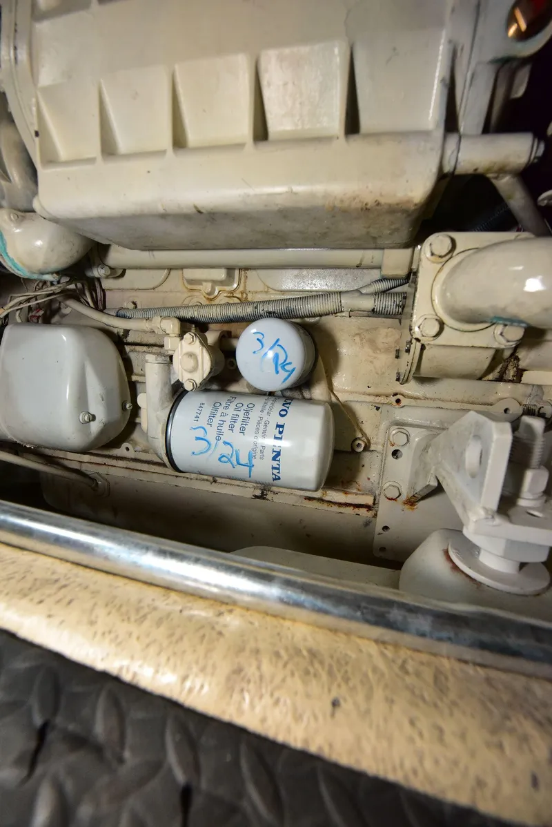 Slide: The Image of Navigator Rival 2004 - 64