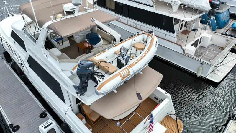 Slide: The Image of Navigator Rival 2004 - 67