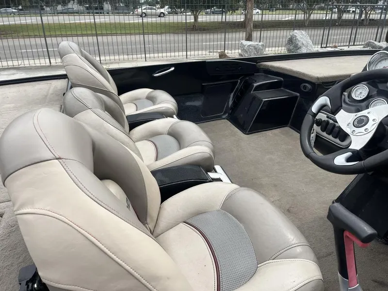 Slide: The Image of Nitro Z-8 2013 - 16