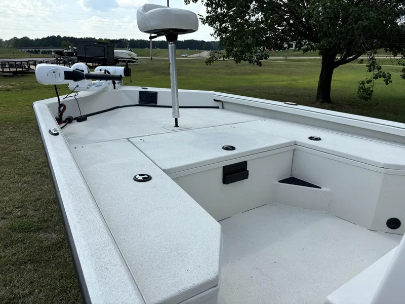 Slide: The Image of Ranger RB190 2024 - 5