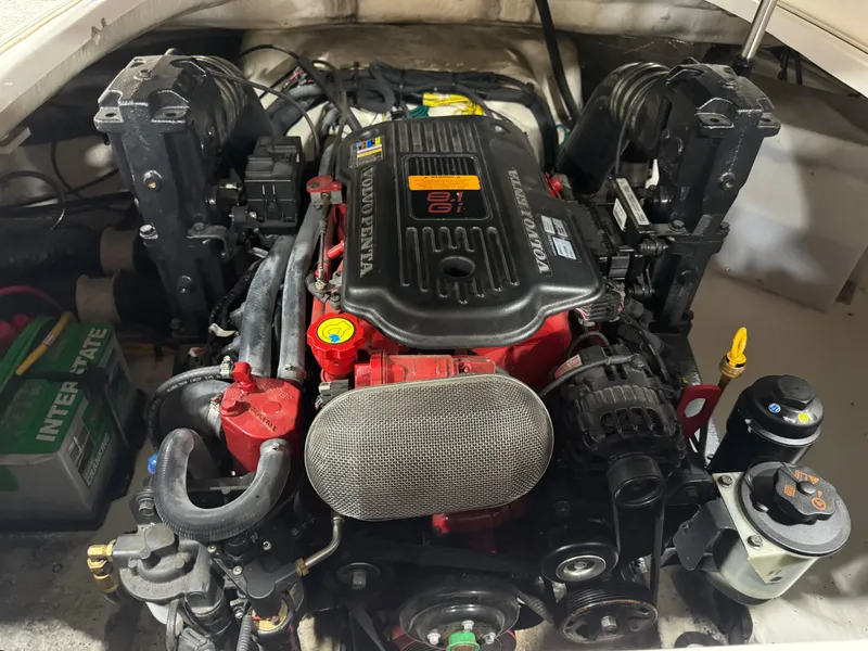 Slide: The Image of 2011 Chaparral 267 SSX engine compartment with Volvo Penta motor. - 15