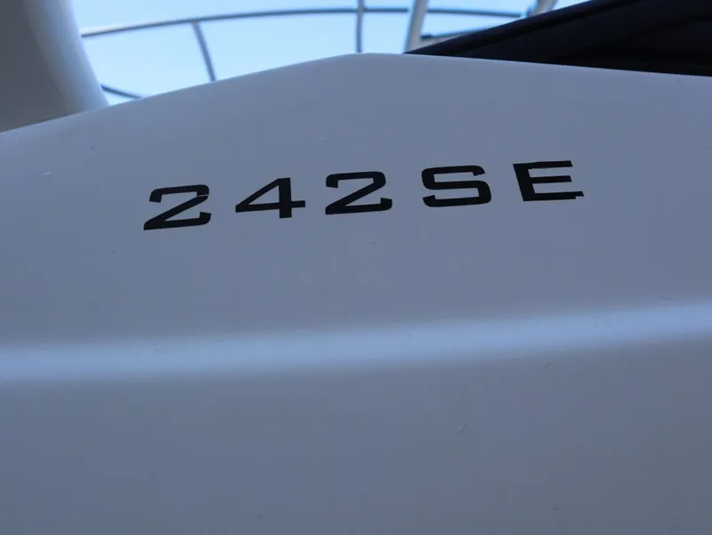 Slide: The Image of Yamaha 242SE 2020 - 7