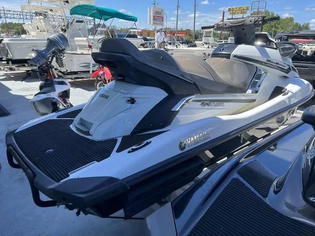 Slide: The Image of Yamaha FX Cruiser SVHO 2016 - 5