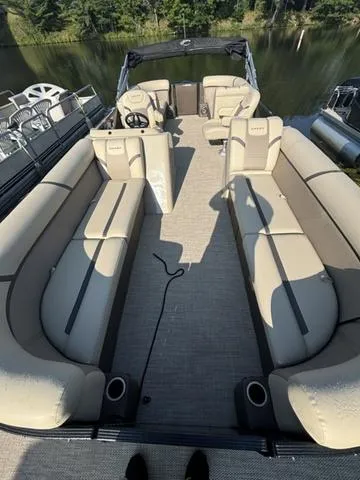 Slide: The Image of Crest CLASSIC LX 240 SLC 2023 - 5