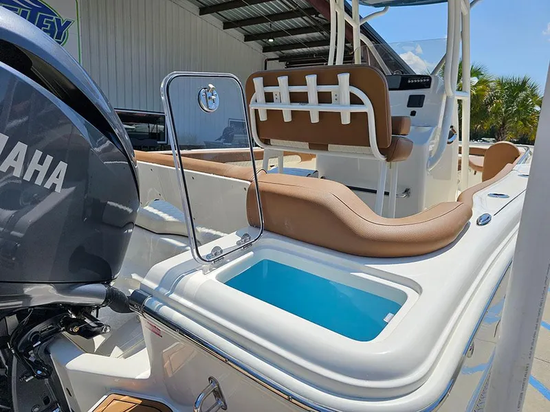 Slide: The Image of 2025 Pioneer Boats Islander 222 - 10