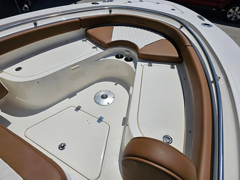 Slide: The Image of 2025 Pioneer Boats Islander 222 - 23