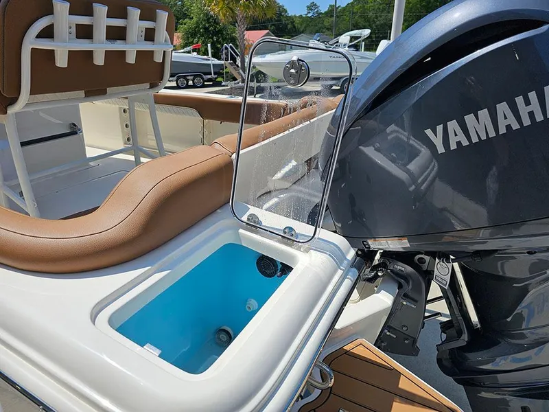 Slide: The Image of 2025 Pioneer Boats Islander 222 - 9