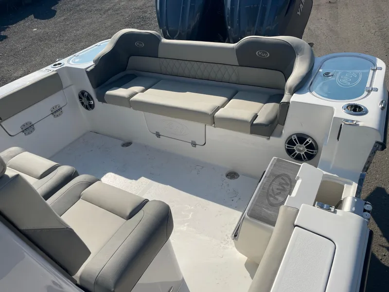 Slide: The Image of Key West 291 FS w/ Twin 350 & Joystick 2025 - 11