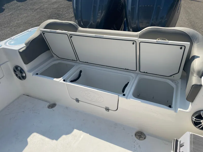 Slide: The Image of Key West 291 FS w/ Twin 350 & Joystick 2025 - 12