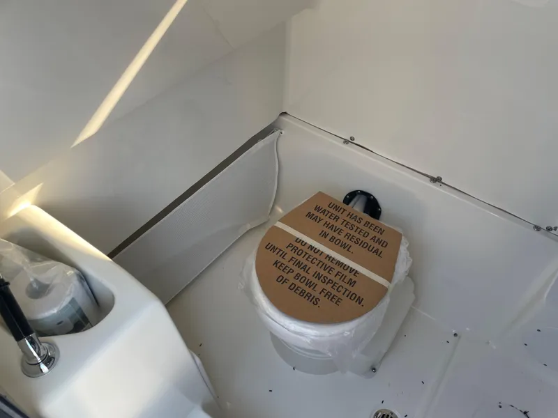 Slide: The Image of Key West 291 FS w/ Twin 350 & Joystick 2025 - 17