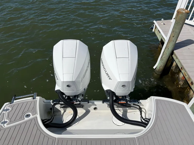 Slide: The Image of 2022 Crownline E305 XS Mercury Outboards - 36