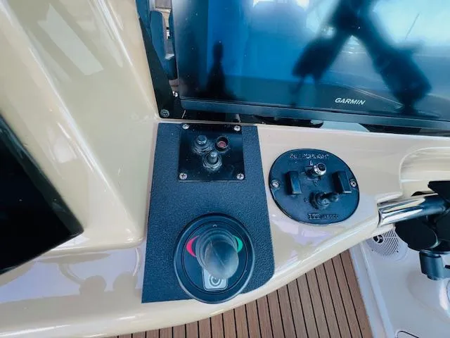 Slide: The Image of Carver 466 Motor Yacht 2002 - 10