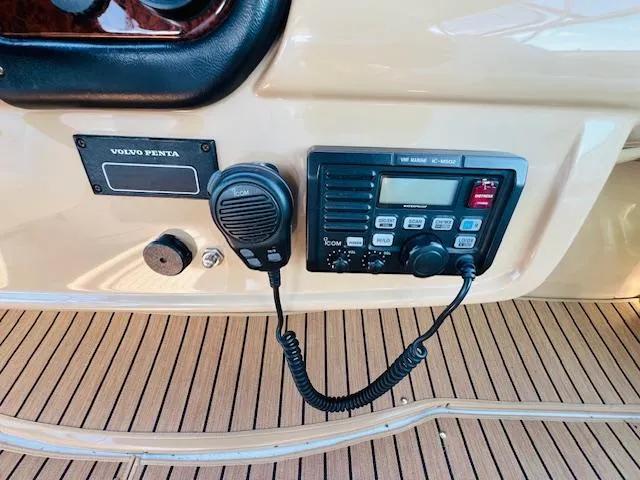 Slide: The Image of Carver 466 Motor Yacht 2002 - 11