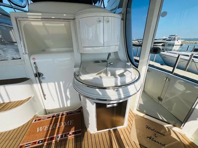 Slide: The Image of Carver 466 Motor Yacht 2002 - 18